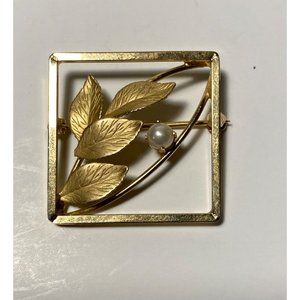 Vintage Charles Reis Company 12K Gold filled brooch with Pearl - Signed